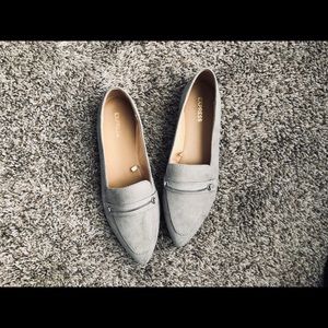 Grey Pointed Flats